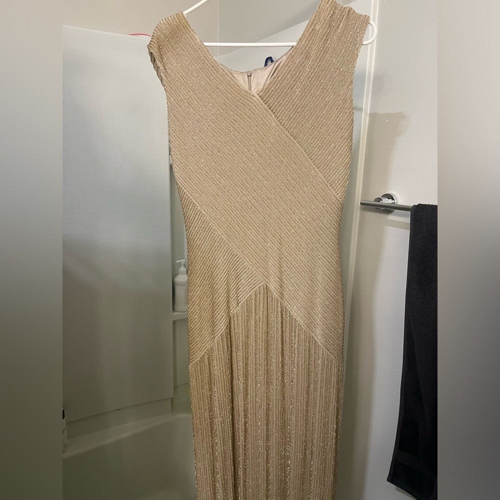 Alex evening dress gold size 12